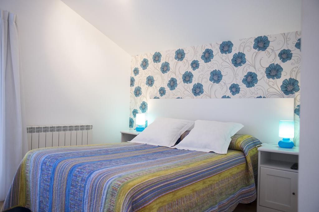 Quintana 23 Hotel Suances Szoba fotó