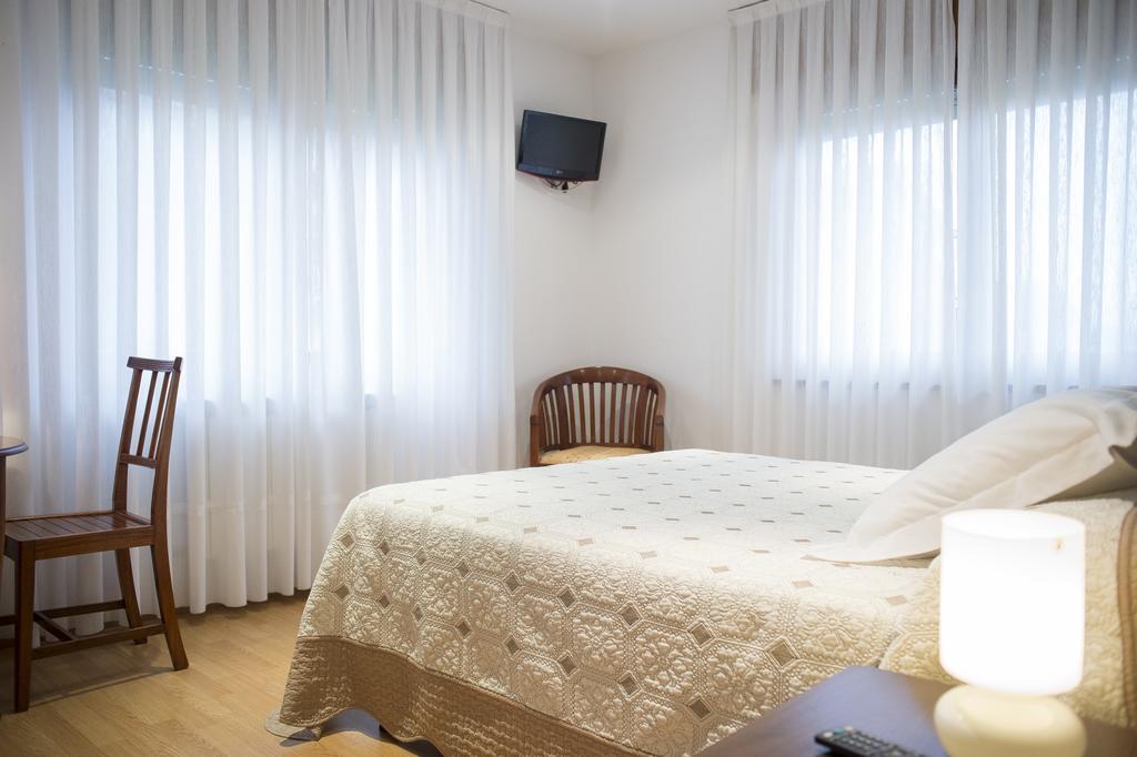 Quintana 23 Hotel Suances Szoba fotó